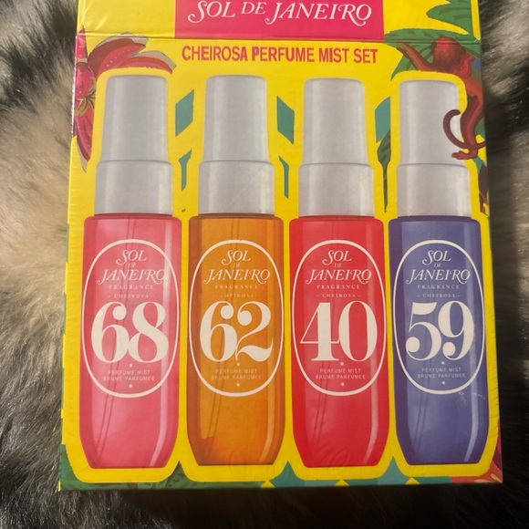 Sol de Janeiro Cheirosa Mist Set with Vibrant Colors - Picture 1 of 2
